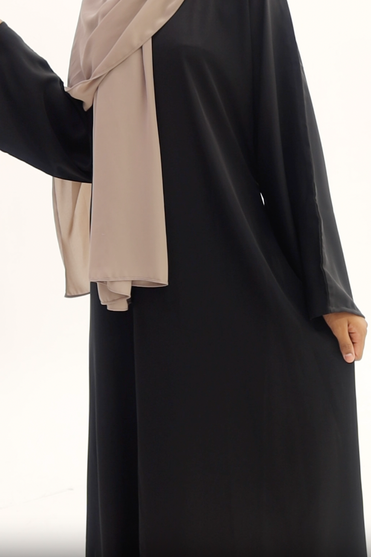 Meera Abaya – Midnight